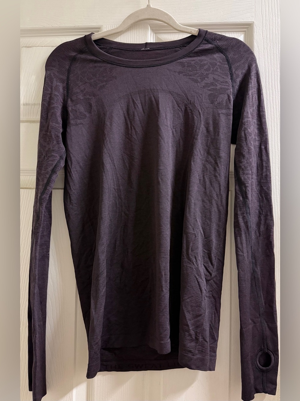 Lululemon purple Long Sleeve running thumb hole Top - Size S